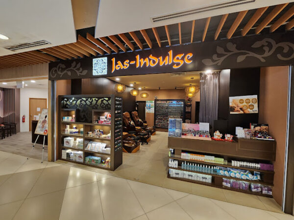 Jas-Indulge Nail Spa - IMM - Facialsingapore.sg