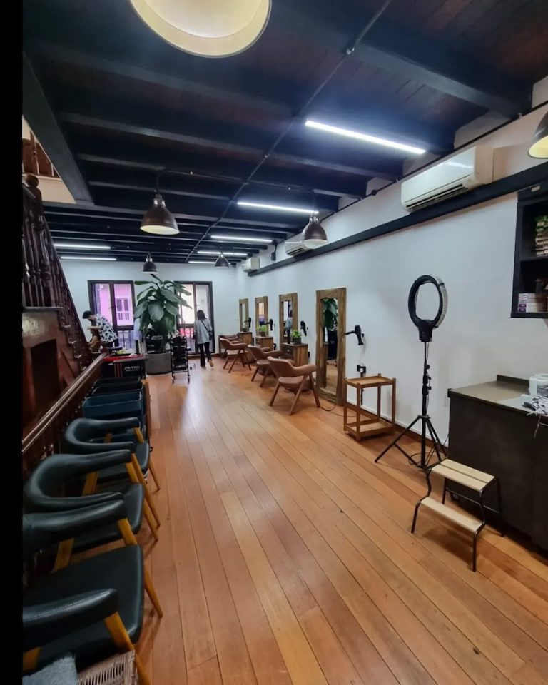 Twist Hair Salon 768x960